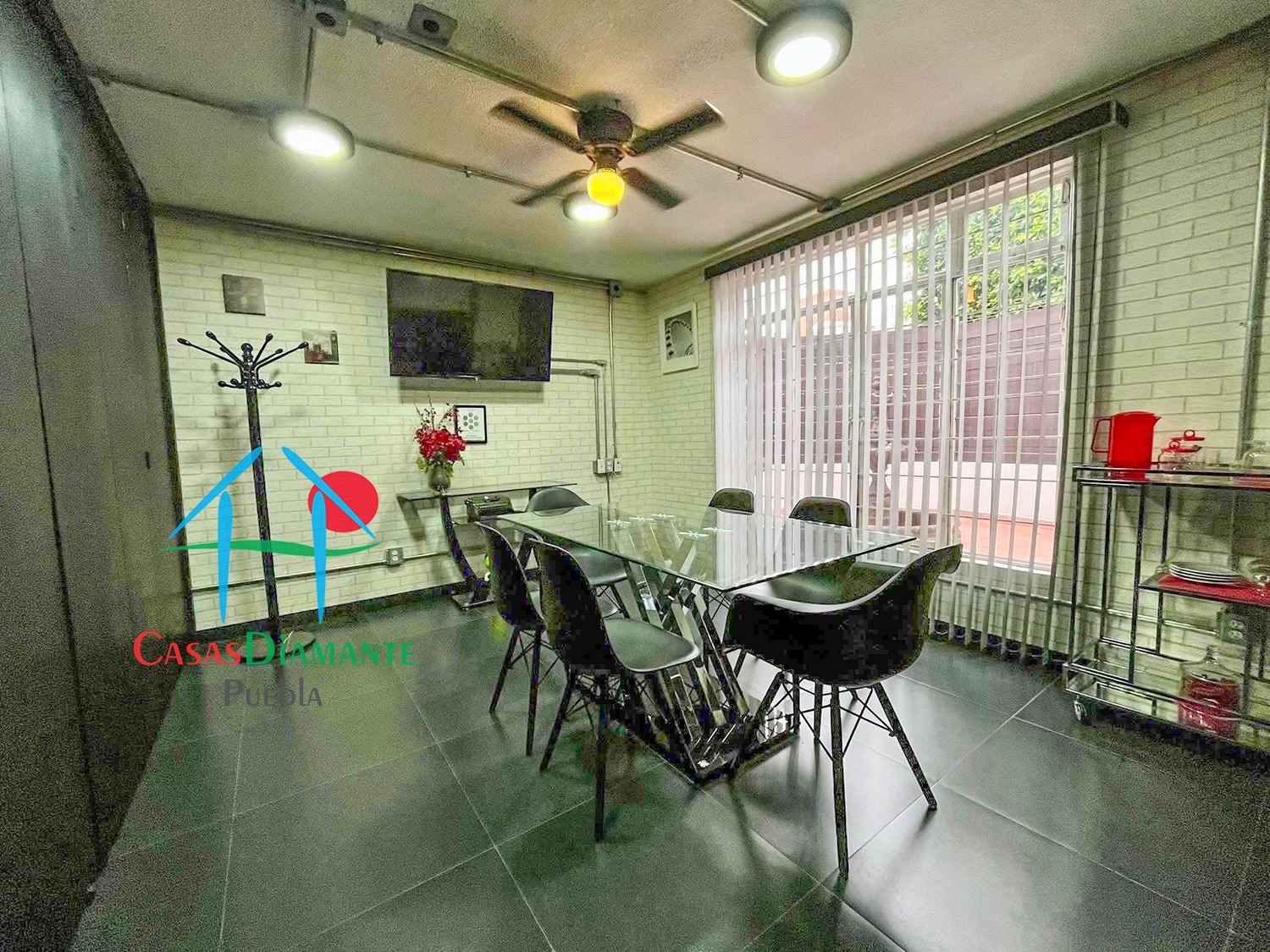 Las Ánimas Casa y Corporativo 360 - Sala de negocios 1